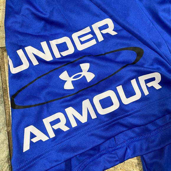 Under Armour Shorts Size Large - Picture 4 of 7